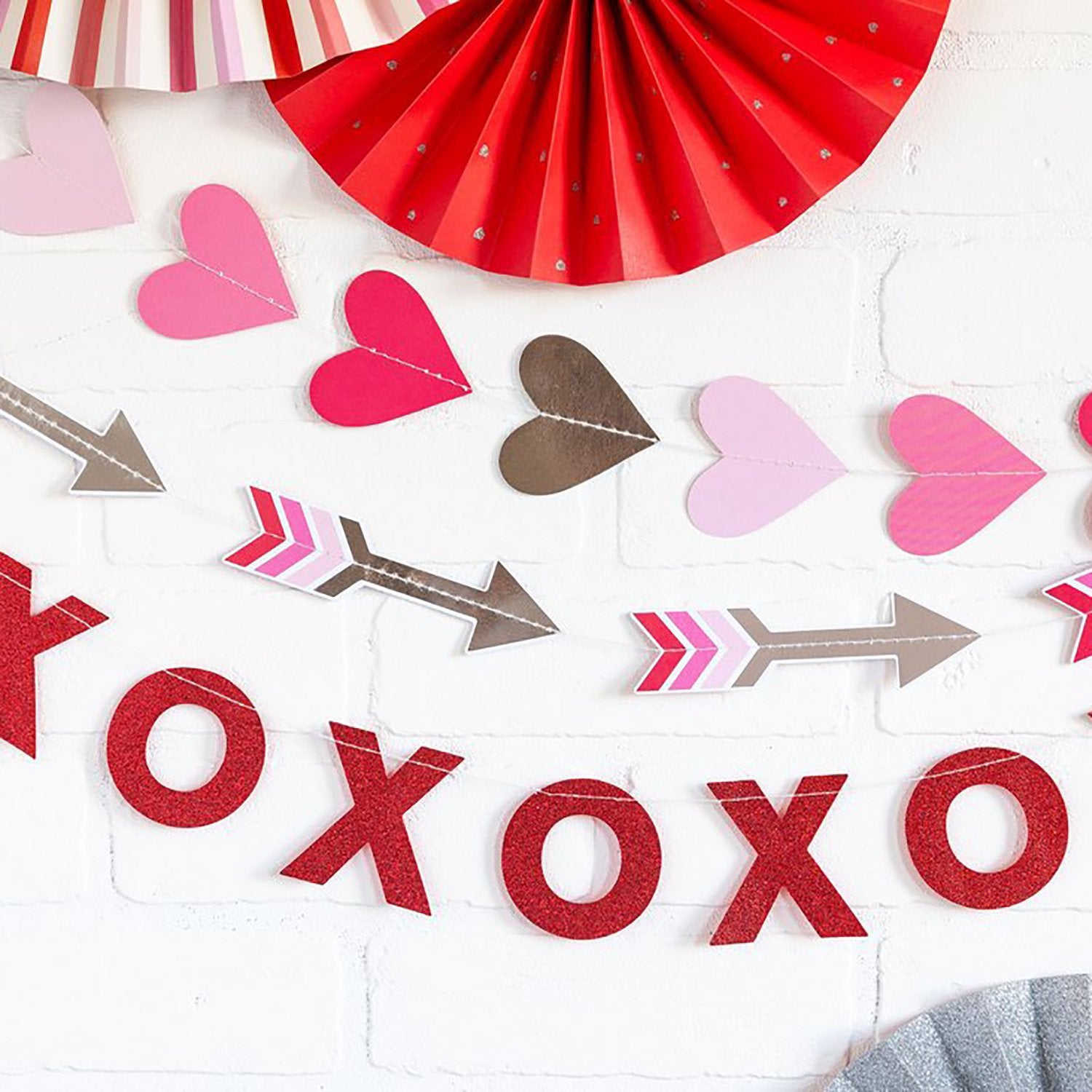 Valentines XOXO Hearts & Arrows Garland Set - the-parties-that-pop