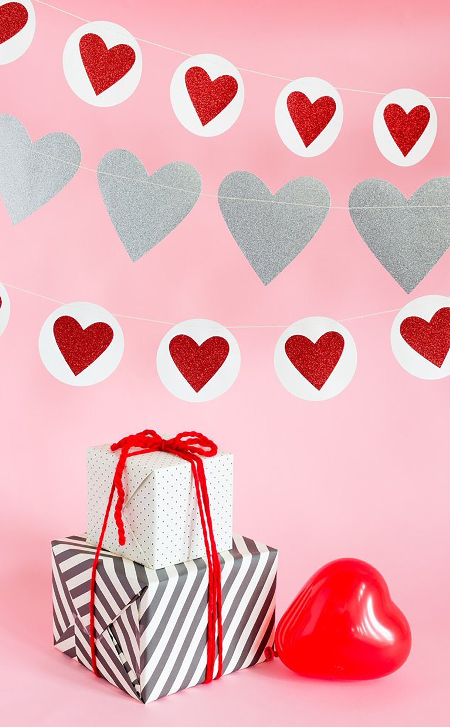 Valentines Day Decor Heart Banners - the-parties-that-pop