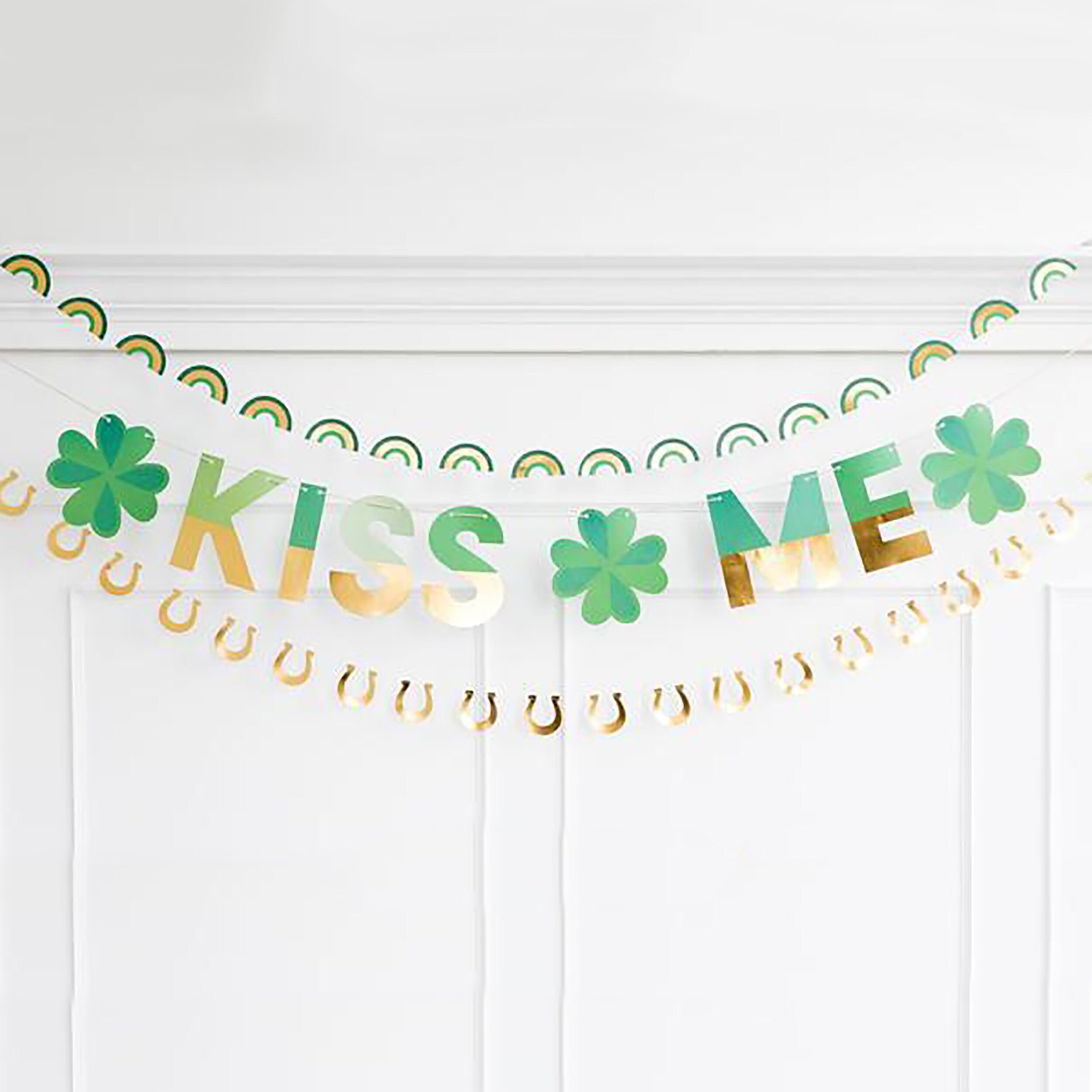 St Patrick's Day Pot of Gold - Paper Plates | St Patrick's Day Table Decor - St Patrick's Day Party - St Patrick's Day Tableware