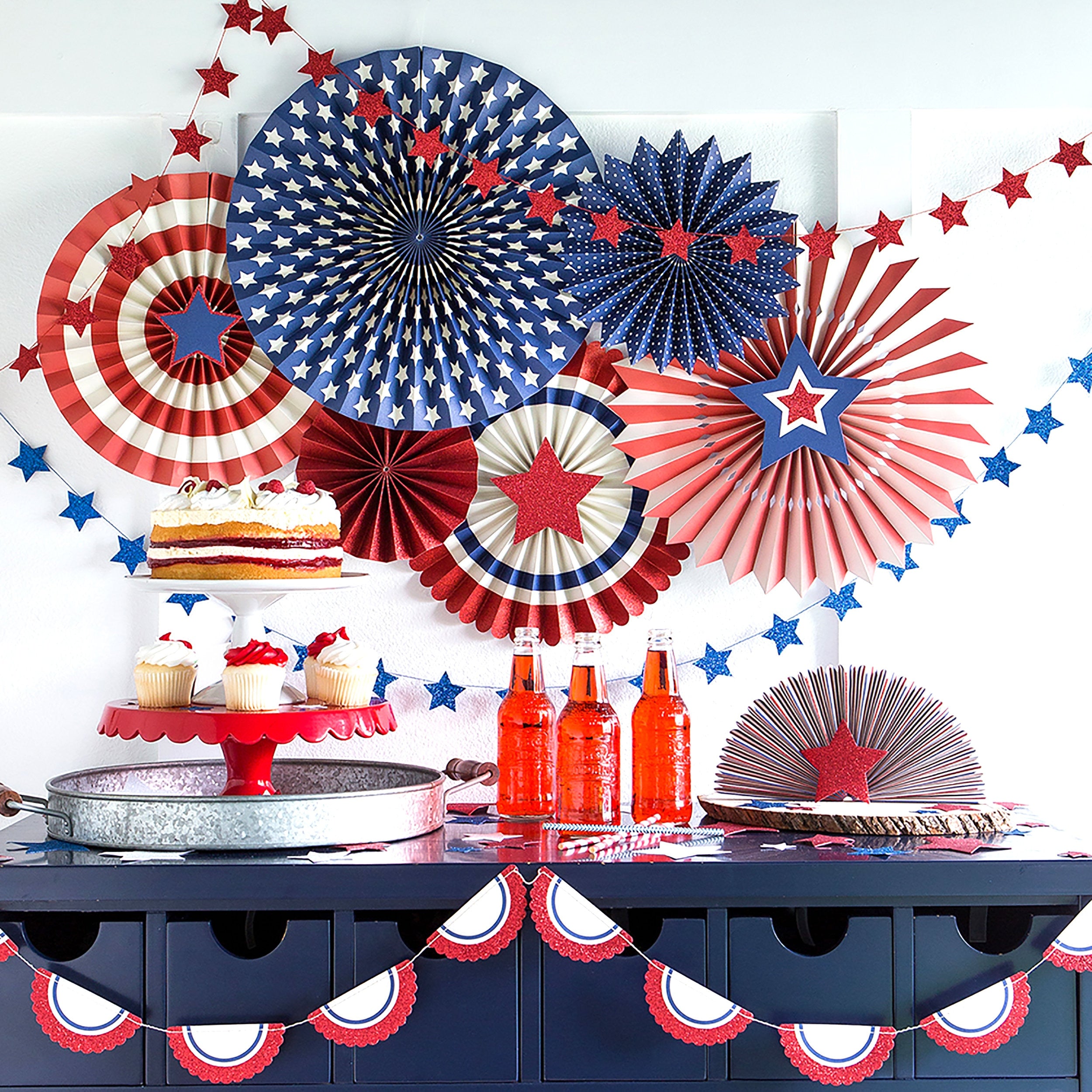 4th of July Plates | Americana Theme Party - Patriotic Paper Plate - 4th of July Party Supplies - Red White & Blue Party - Plaid Paper Plate